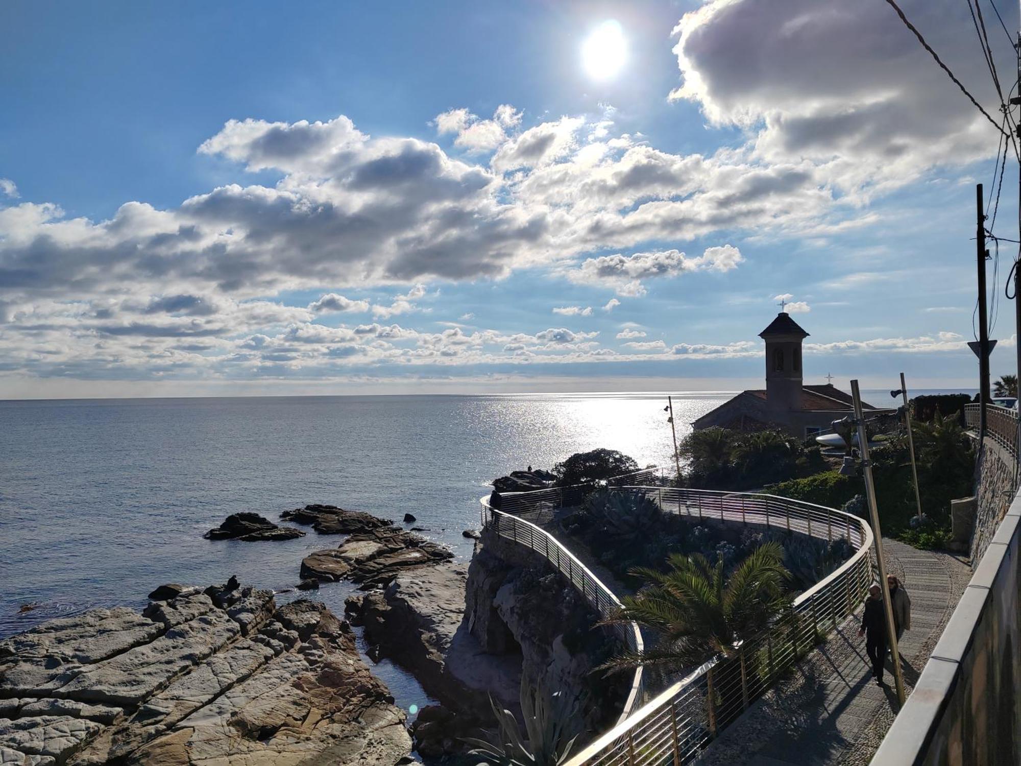 Casa Serena Bordighera Luaran gambar