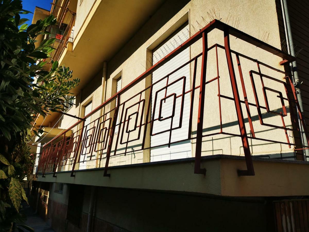 Casa Serena Bordighera Luaran gambar